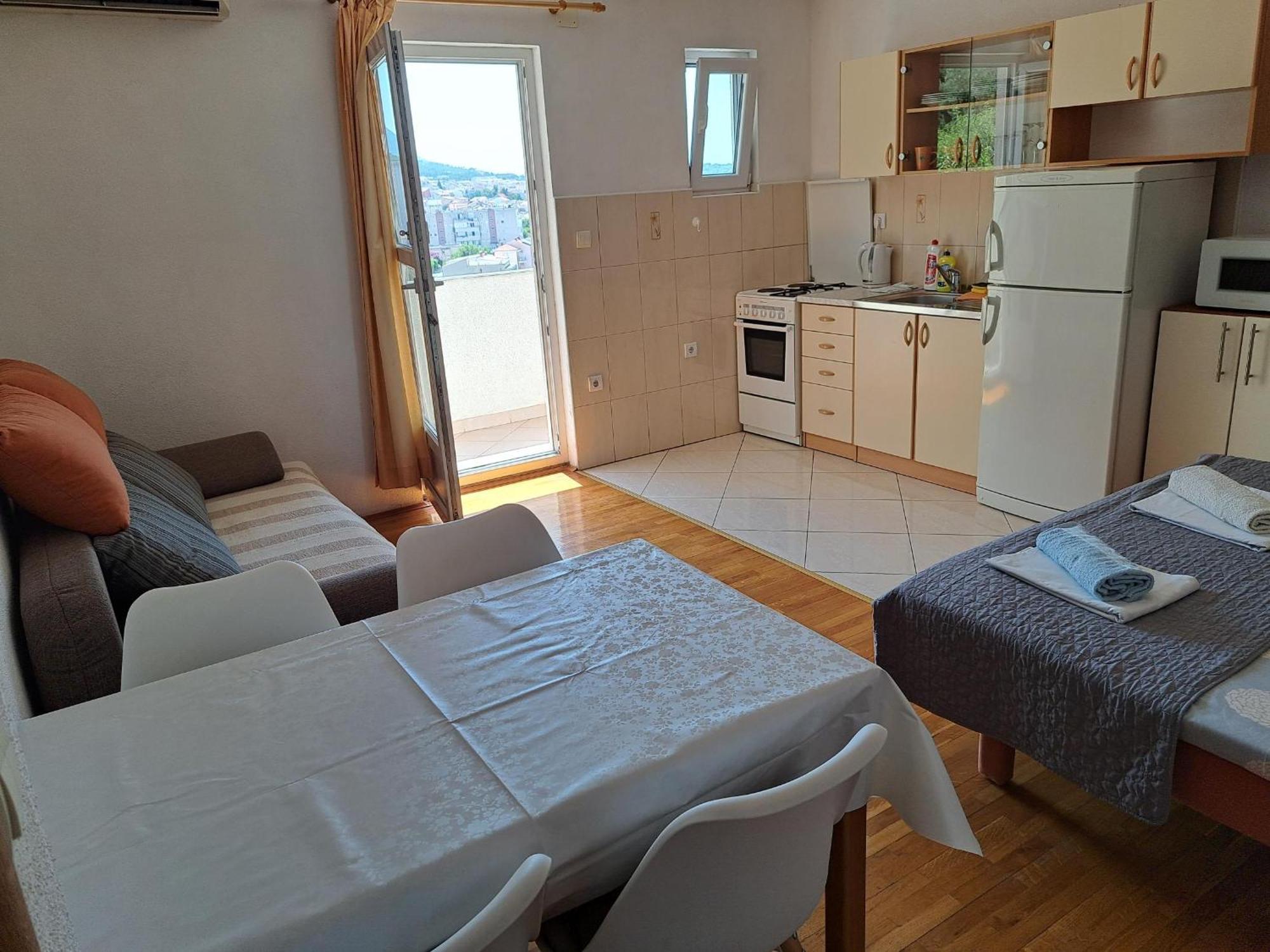 Apartmani R&B Radalj Makarska Bagian luar foto