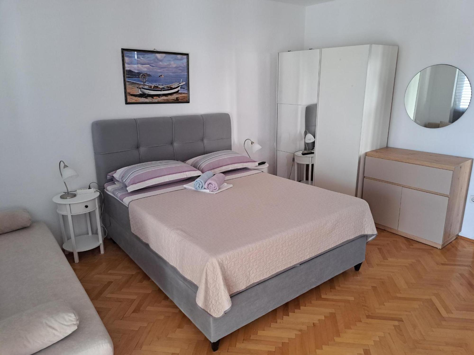 Apartmani R&B Radalj Makarska Ruang foto
