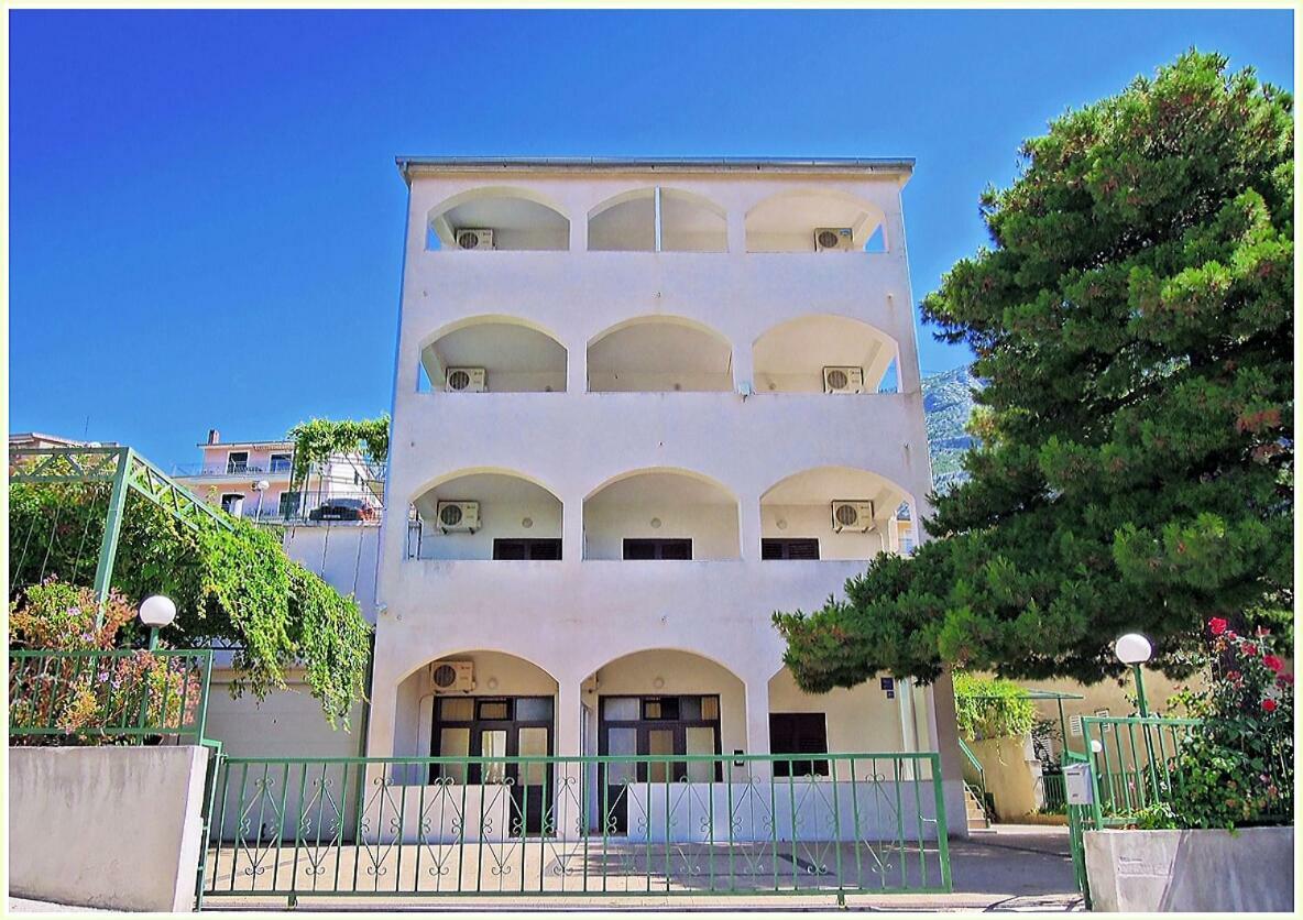 Apartmani R&B Radalj Makarska Bagian luar foto