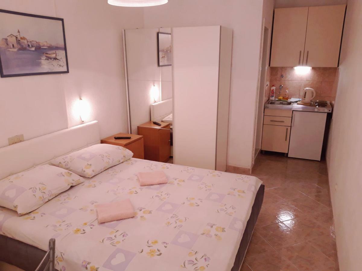 Apartmani R&B Radalj Makarska Bagian luar foto